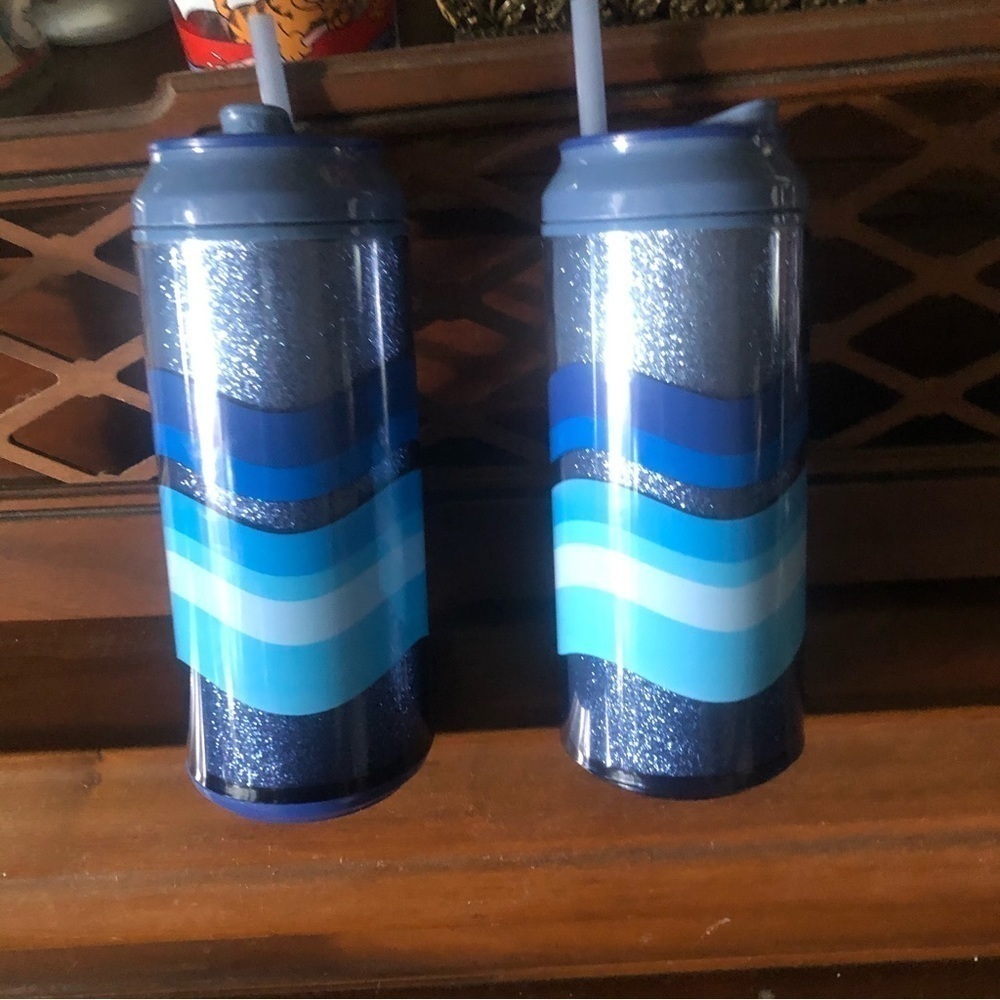 NEW Bleu BPA Free Plastic Tumbler w Striped Straw